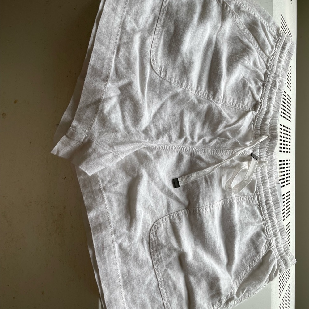 NWT Time & Tru White linen shorts XXXL 22